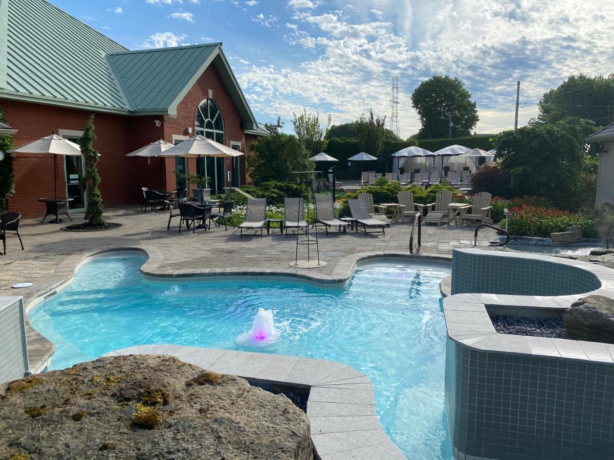 Auberge Godefroy Becancour ภายนอก รูปภาพ
