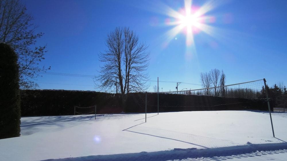 Auberge Godefroy Becancour ภายนอก รูปภาพ