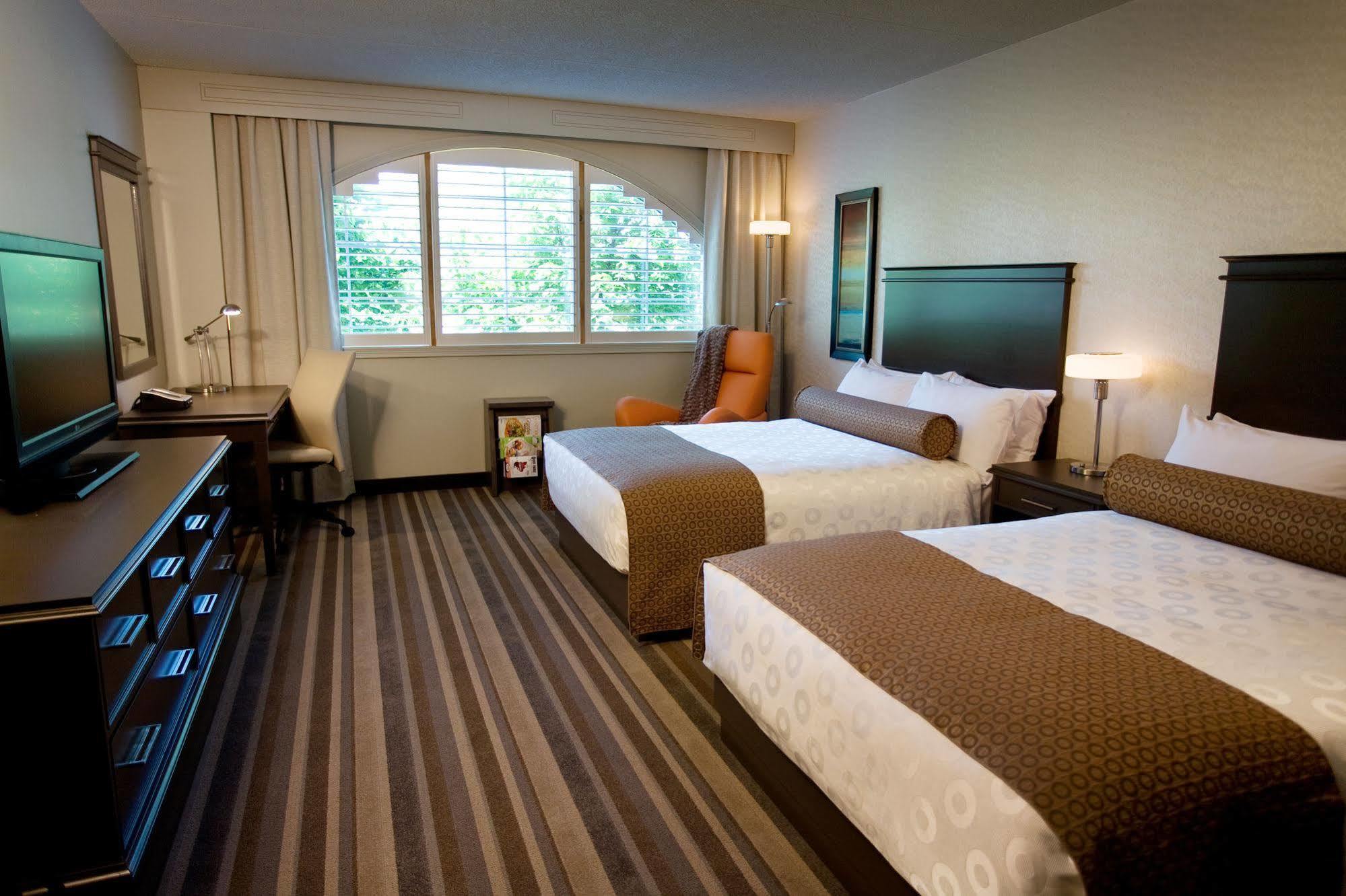 Auberge Godefroy Becancour ภายนอก รูปภาพ